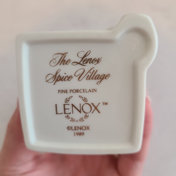 Vintage Lenox Spice Village Spice Jar - 1989 Collection - Saffron - Picture 6 of 6